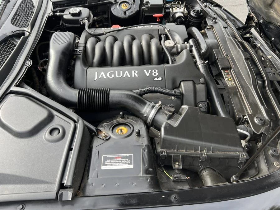 2002 Jaguar X100 XK8 - Image 9 of 10