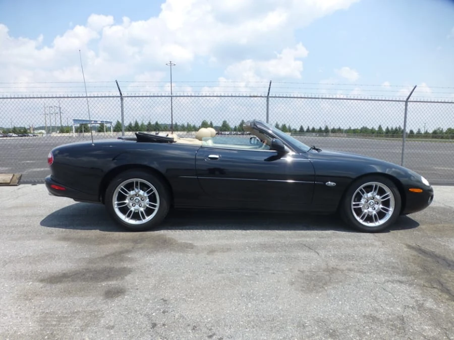 2002 Jaguar X100 XK8 - Image 2 of 8