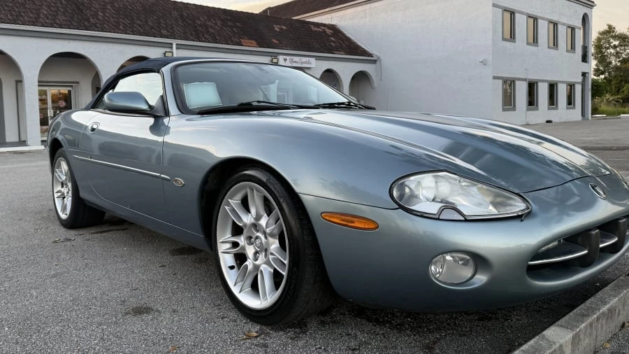 2002 Jaguar X100 XK8 - Image 3 of 5