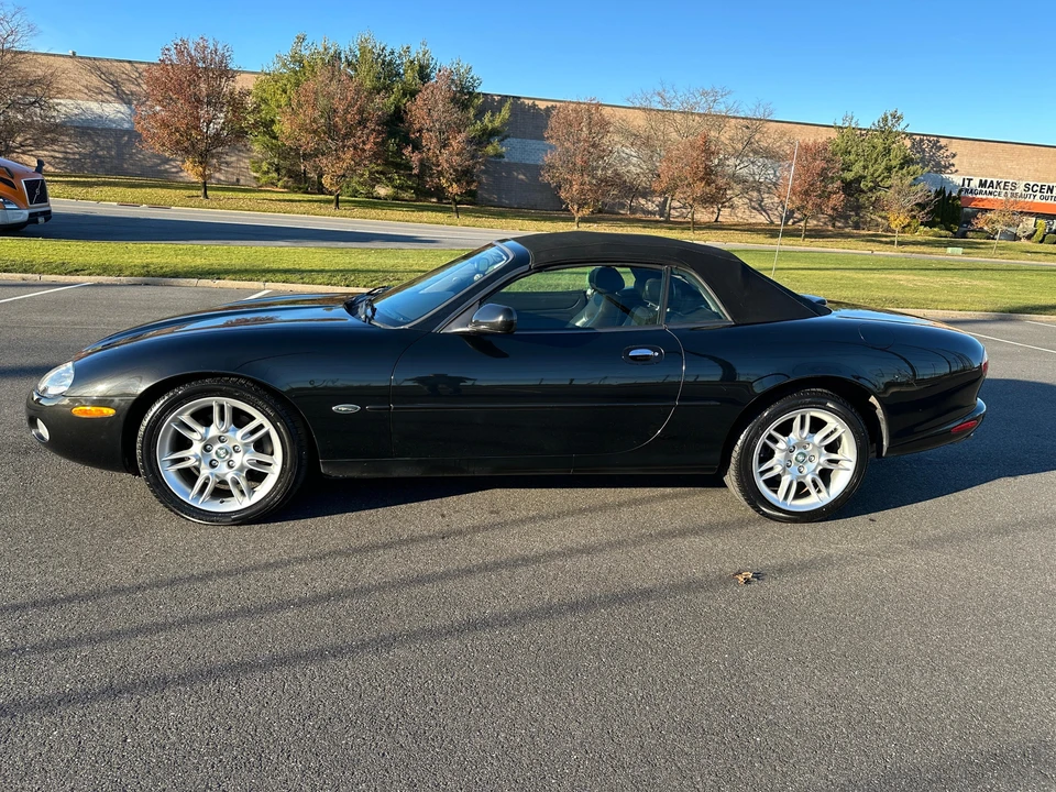 2002 Jaguar X100 XK8 - Image 23 of 31