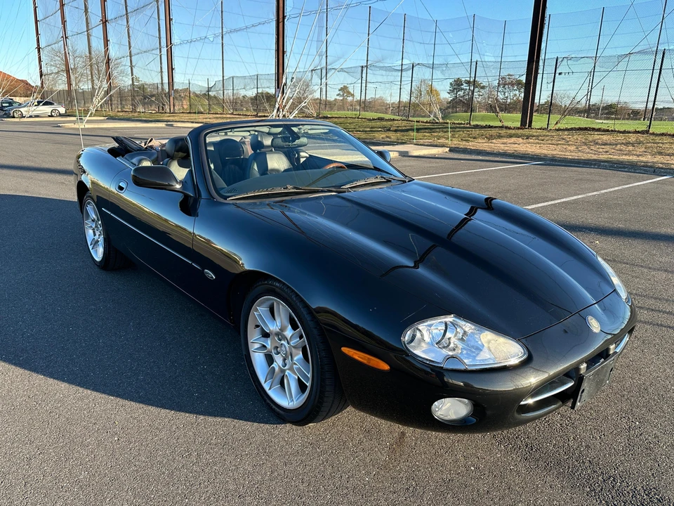 2002 Jaguar X100 XK8 - Image 15 of 31