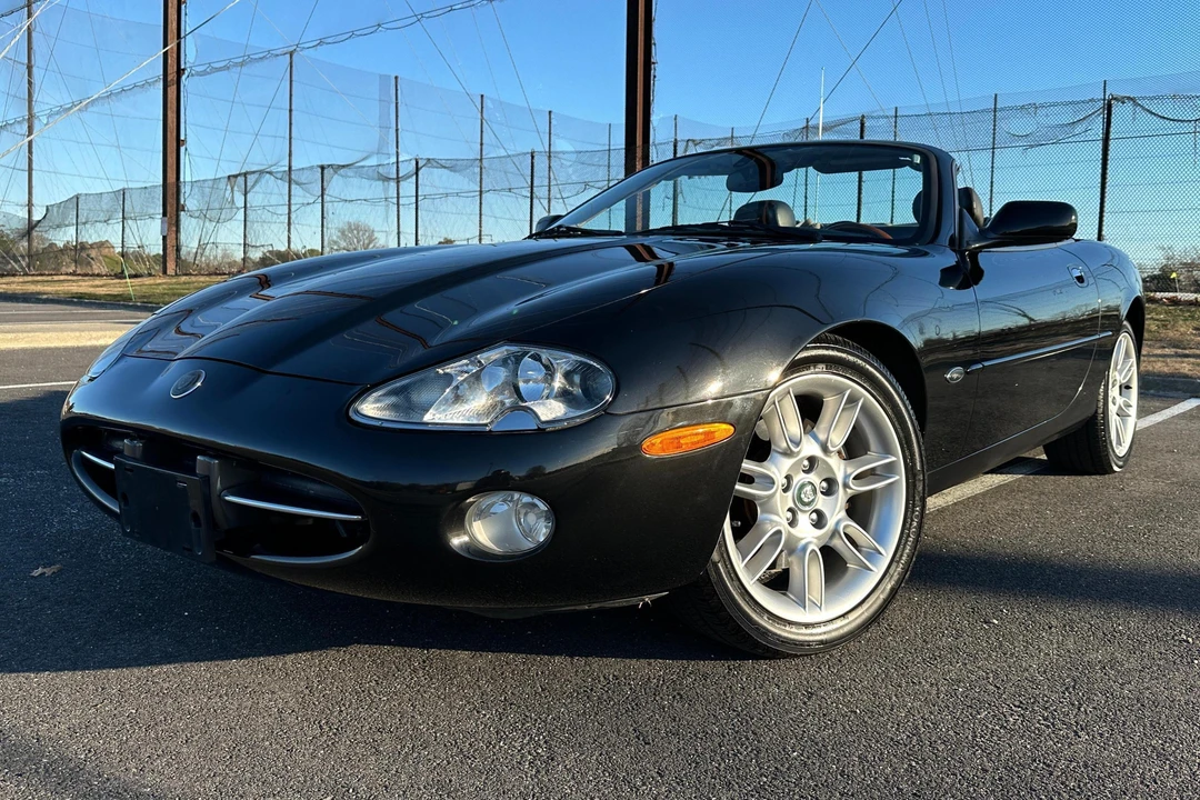 2002 Jaguar X100 XK8 - Image 2 of 31