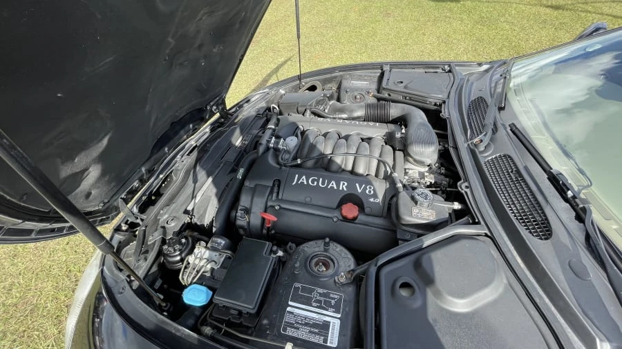 2002 Jaguar X100 XK8 - Image 4 of 6