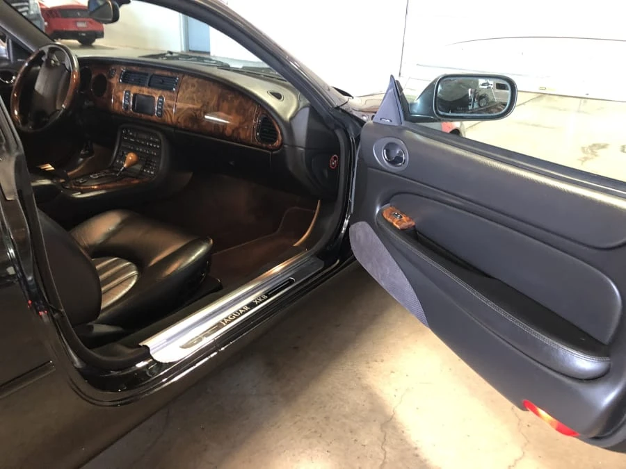 2002 Jaguar X100 XK8 - Image 5 of 5