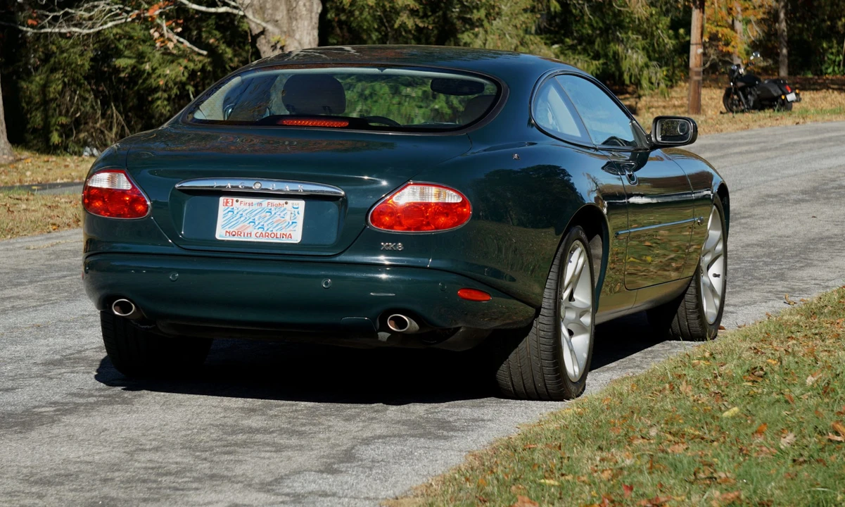 2002 Jaguar X100 XK8 - Image 15 of 31