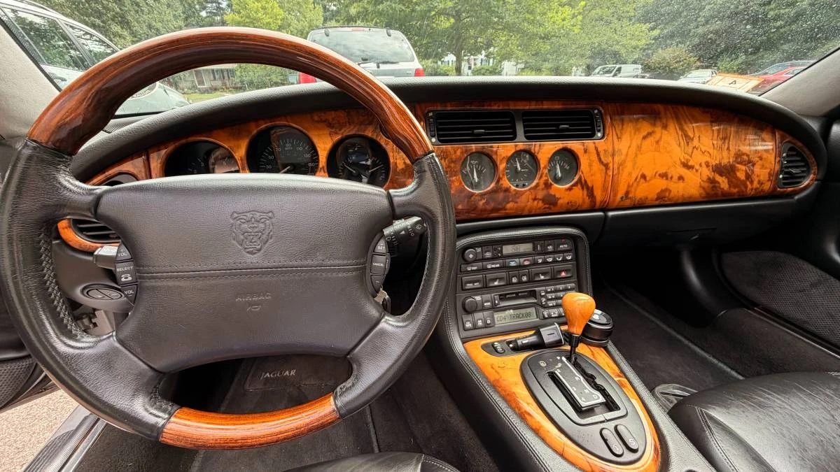 2002 Jaguar X100 XK8 - Image 9 of 19