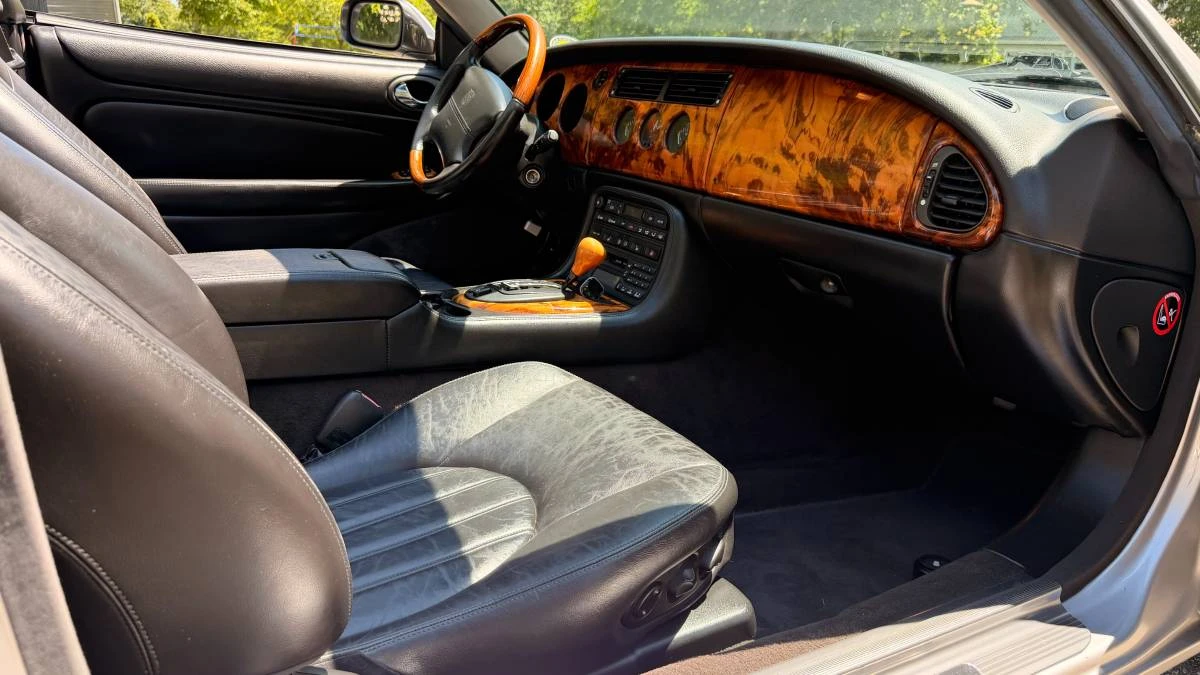 2002 Jaguar X100 XK8 - Image 10 of 19