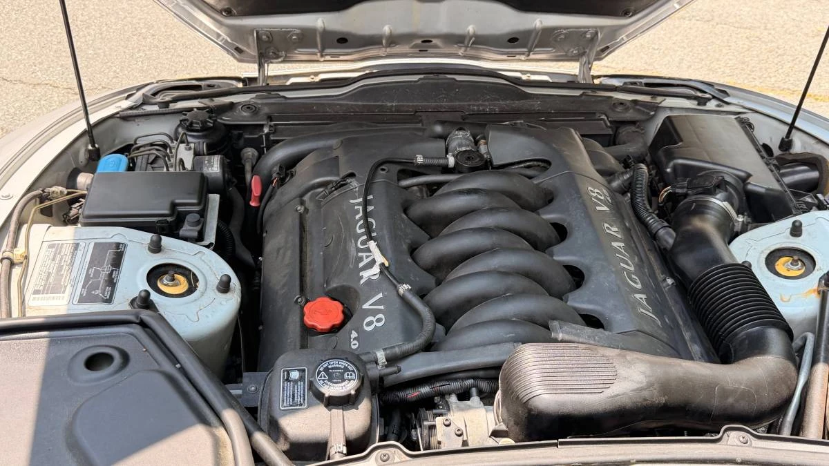 2002 Jaguar X100 XK8 - Image 19 of 19