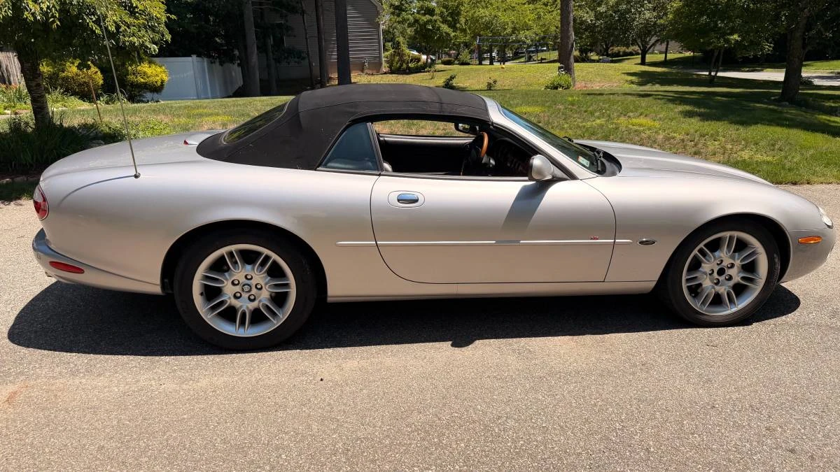 2002 Jaguar X100 XK8 - Image 16 of 19