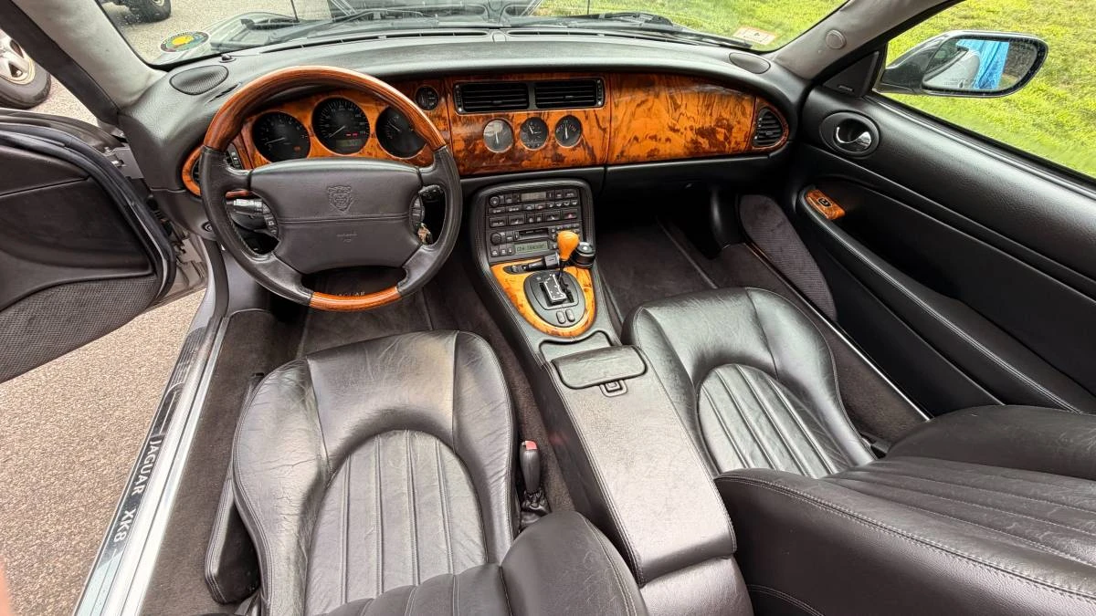 2002 Jaguar X100 XK8 - Image 6 of 19