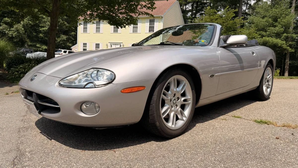 2002 Jaguar X100 XK8 - Image 2 of 19