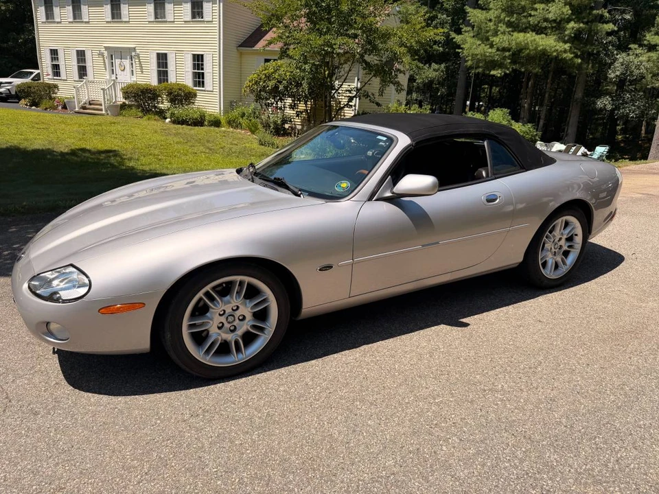 2002 Jaguar X100 XK8 - Image 3 of 19