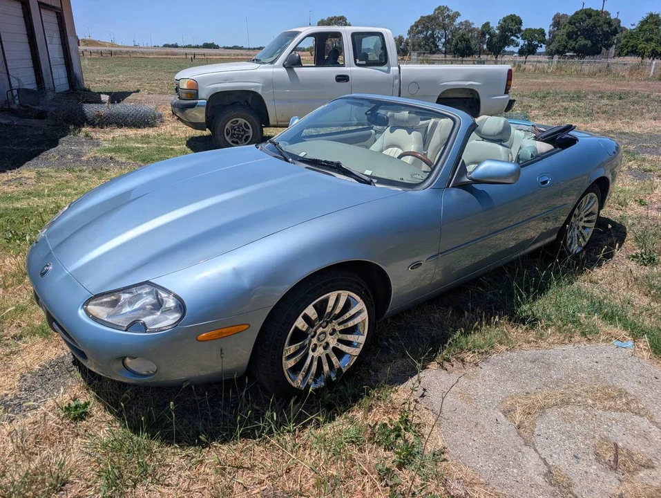 2002 Jaguar X100 XK8 - Image 2 of 8