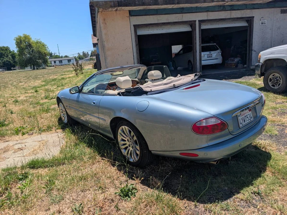 2002 Jaguar X100 XK8 - Image 4 of 8