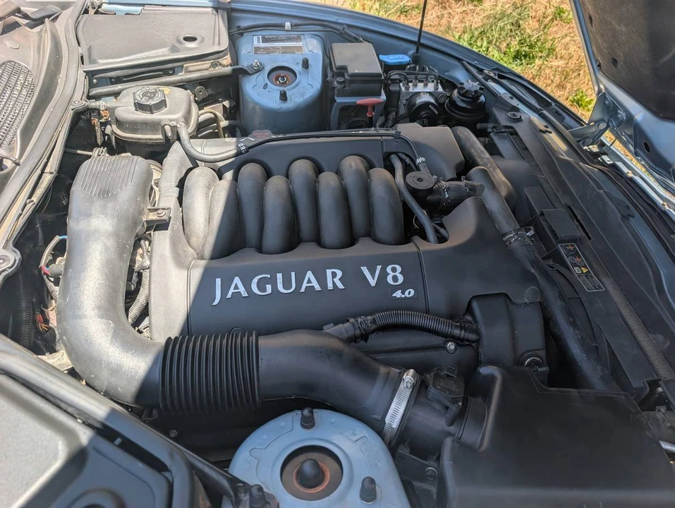 2002 Jaguar X100 XK8 - Image 8 of 8