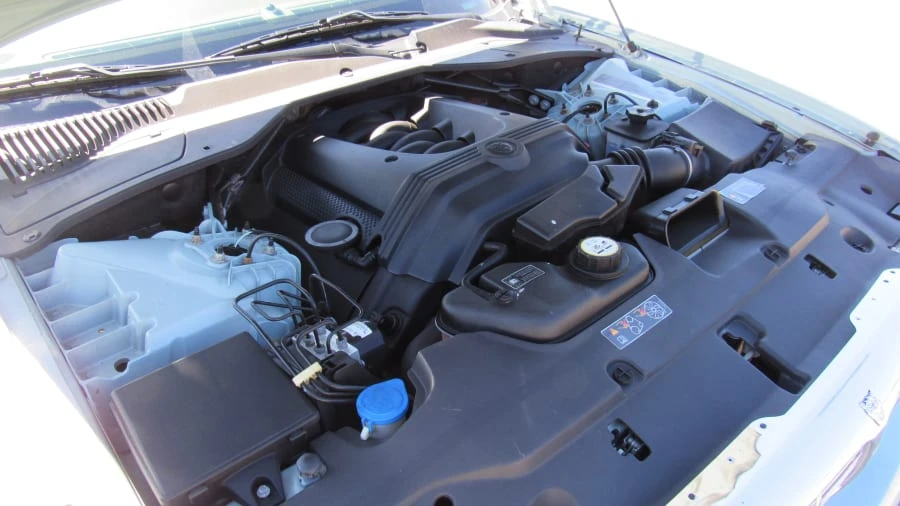 2002 Jaguar X100 XK8 - Image 9 of 9