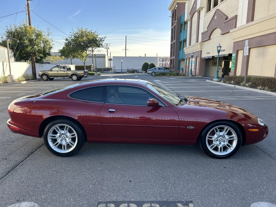 2002 Jaguar X100 XK8 - Image 10 of 21