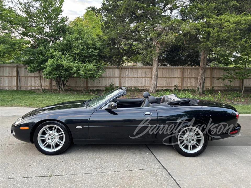 2002 Jaguar X100 XK8 - Image 2 of 5
