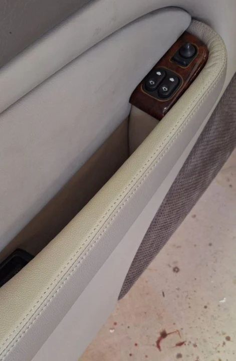 2002 Jaguar X100 XK8 - Image 13 of 13