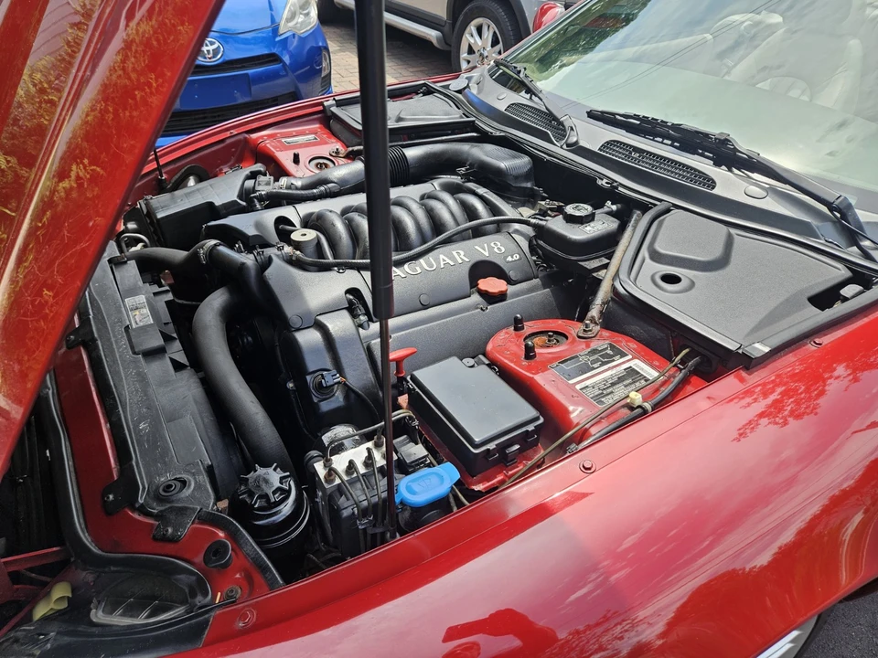 2002 Jaguar X100 XK8 - Image 11 of 20