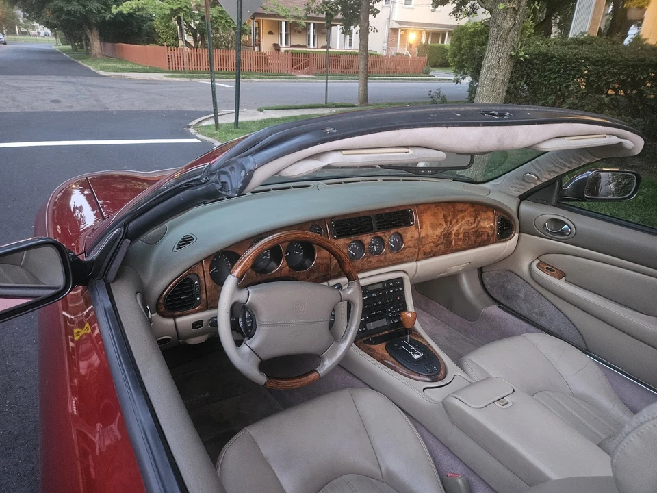 2002 Jaguar X100 XK8 - Image 7 of 12