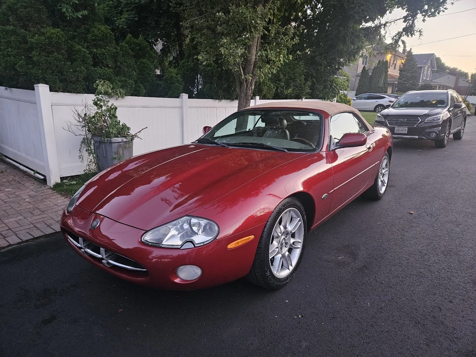 2002 Jaguar X100 XK8 - Image 10 of 16