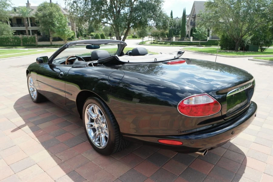 2002 Jaguar X100 XK8 - Image 3 of 8