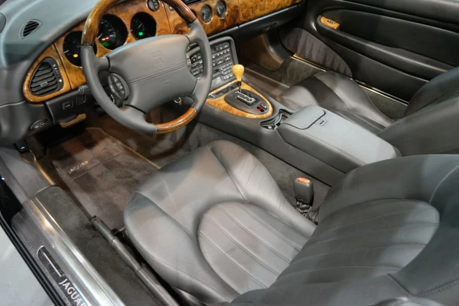 2002 Jaguar X100 XK8 - Image 4 of 8
