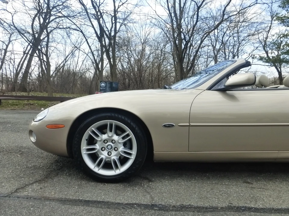 2002 Jaguar X100 XK8 - Image 8 of 21