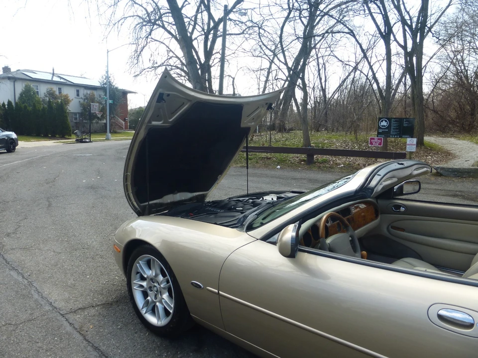 2002 Jaguar X100 XK8 - Image 19 of 21