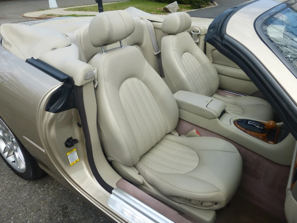 2002 Jaguar X100 XK8 - Image 18 of 21