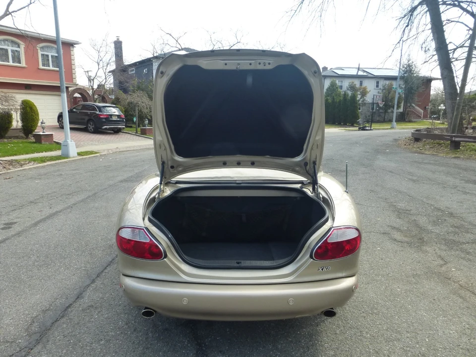 2002 Jaguar X100 XK8 - Image 21 of 30