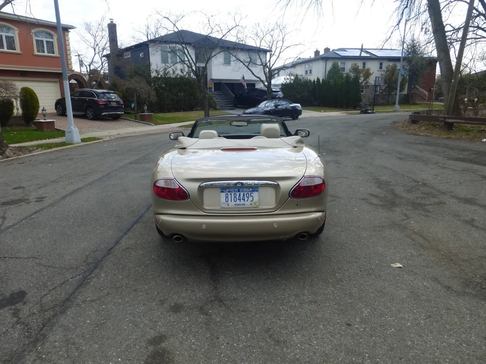 2002 Jaguar X100 XK8 - Image 4 of 30
