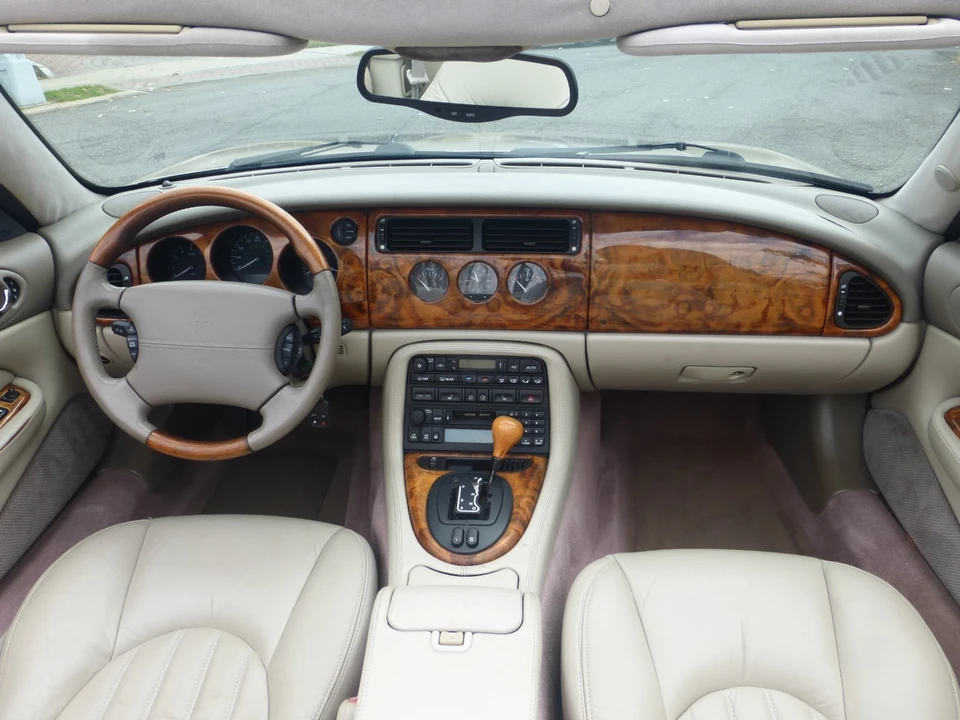 2002 Jaguar X100 XK8 - Image 14 of 30