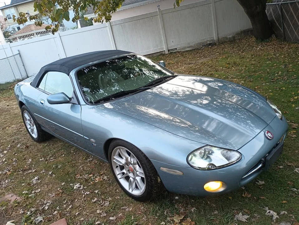 2002 Jaguar X100 XK8 - Image 2 of 14