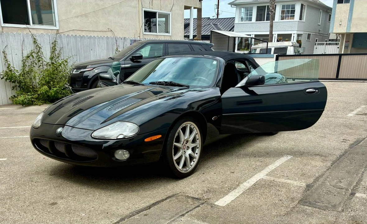 2002 Jaguar X100 XKR - Image 3 of 13