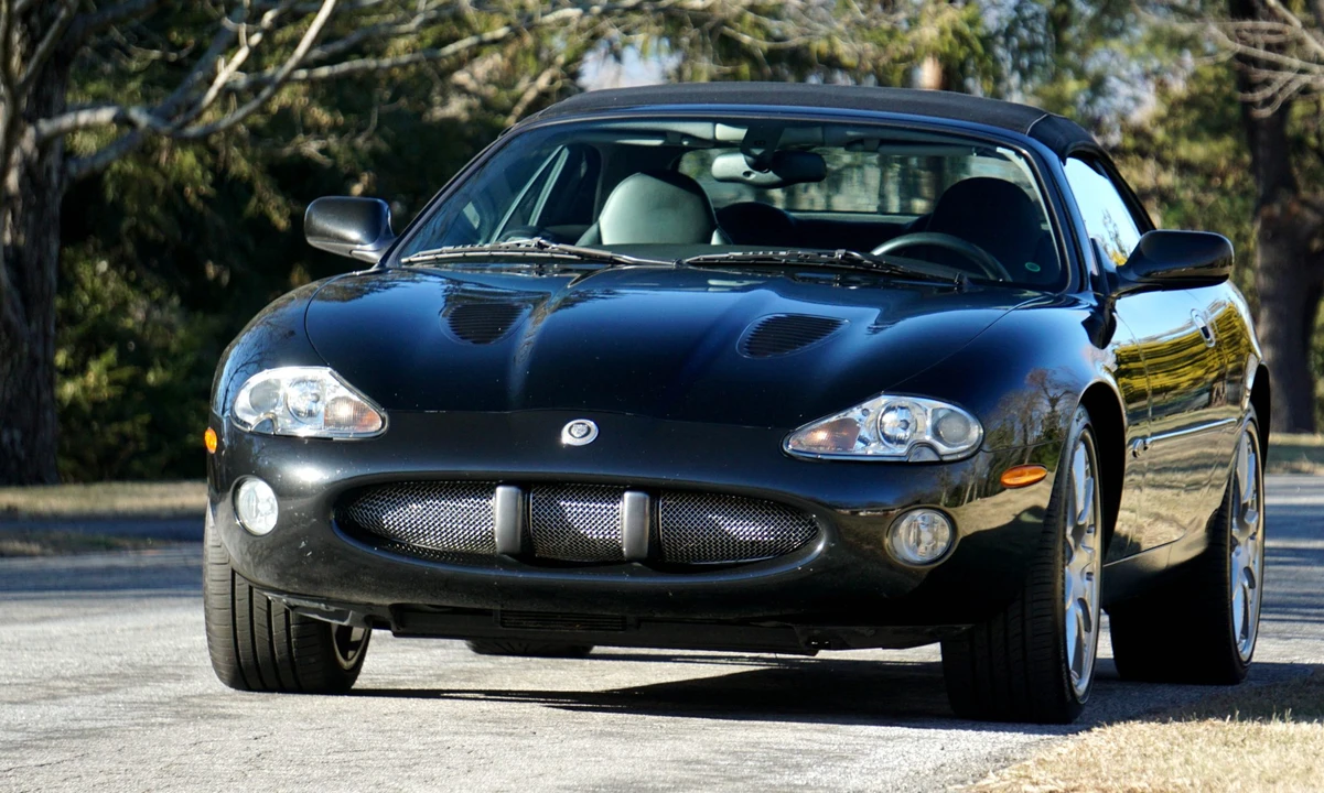 2002 Jaguar X100 XKR - Image 2 of 31