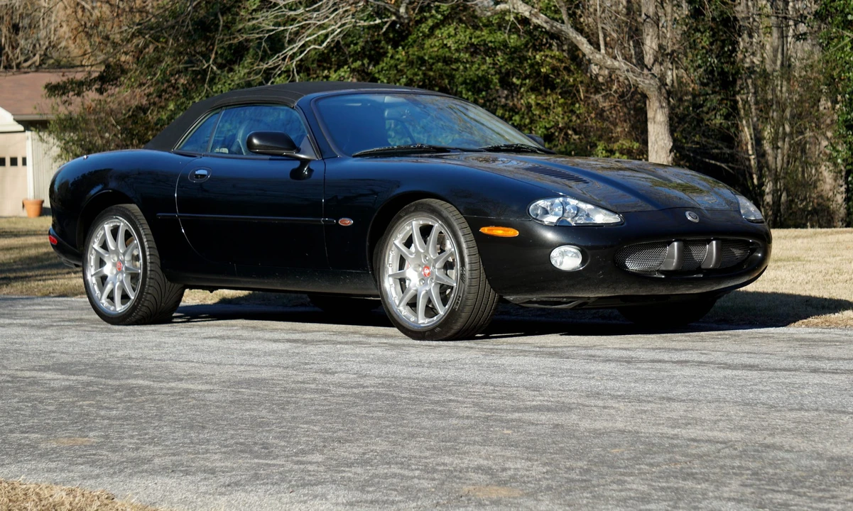 2002 Jaguar X100 XKR - Image 11 of 31