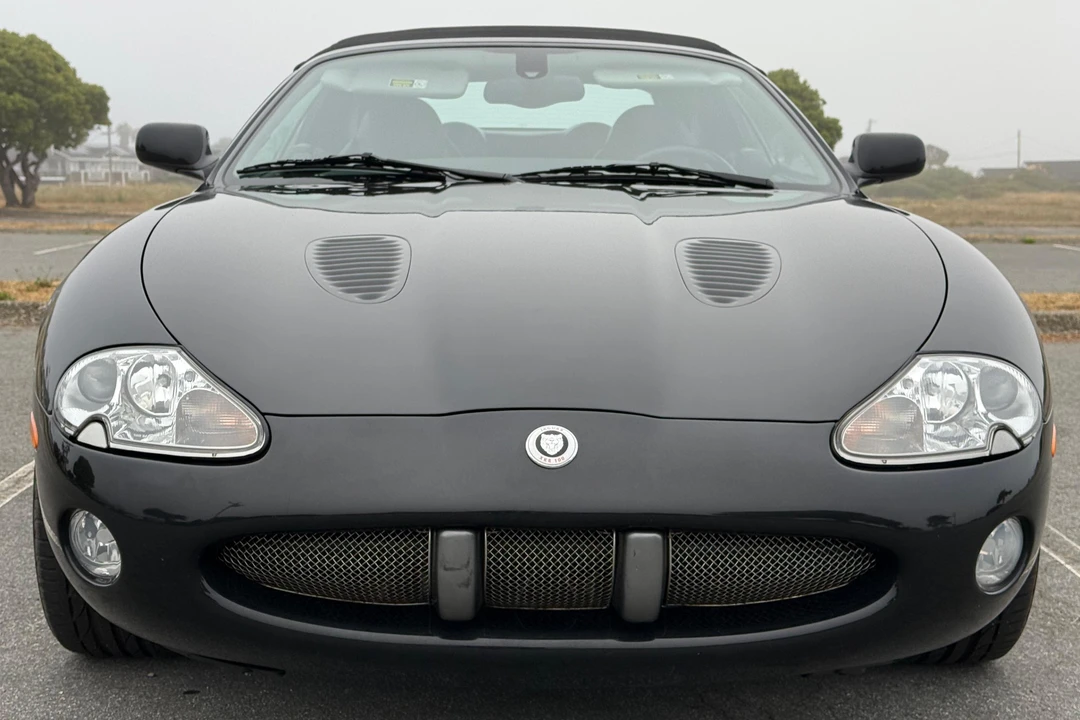 2002 Jaguar X100 XKR - Image 2 of 31
