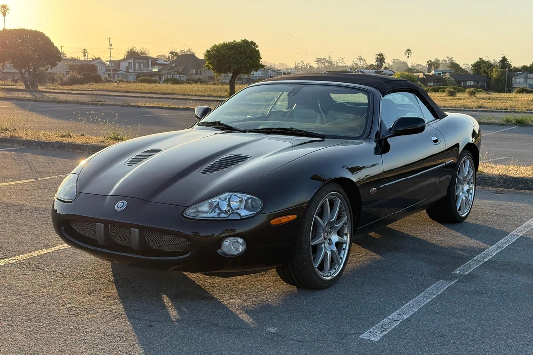 2002 Jaguar X100 XKR - Image 9 of 31