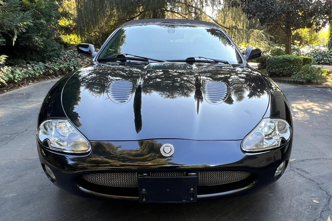 2002 Jaguar X100 XKR - Image 2 of 31