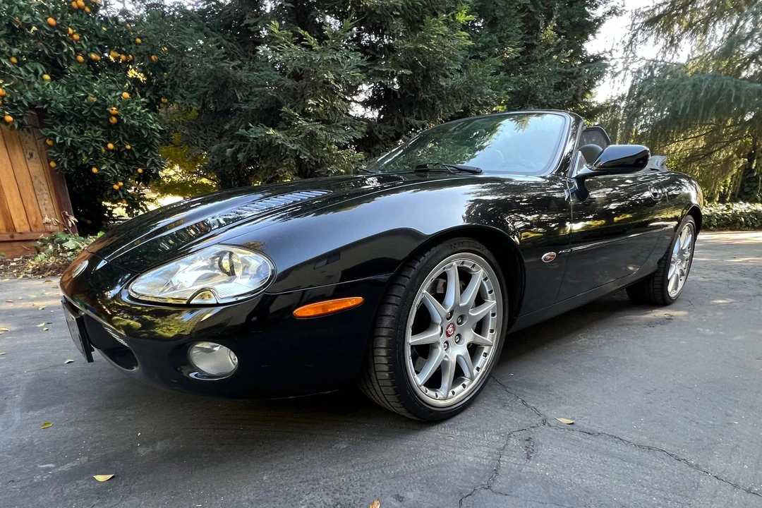 2002 Jaguar X100 XKR - Image 8 of 31