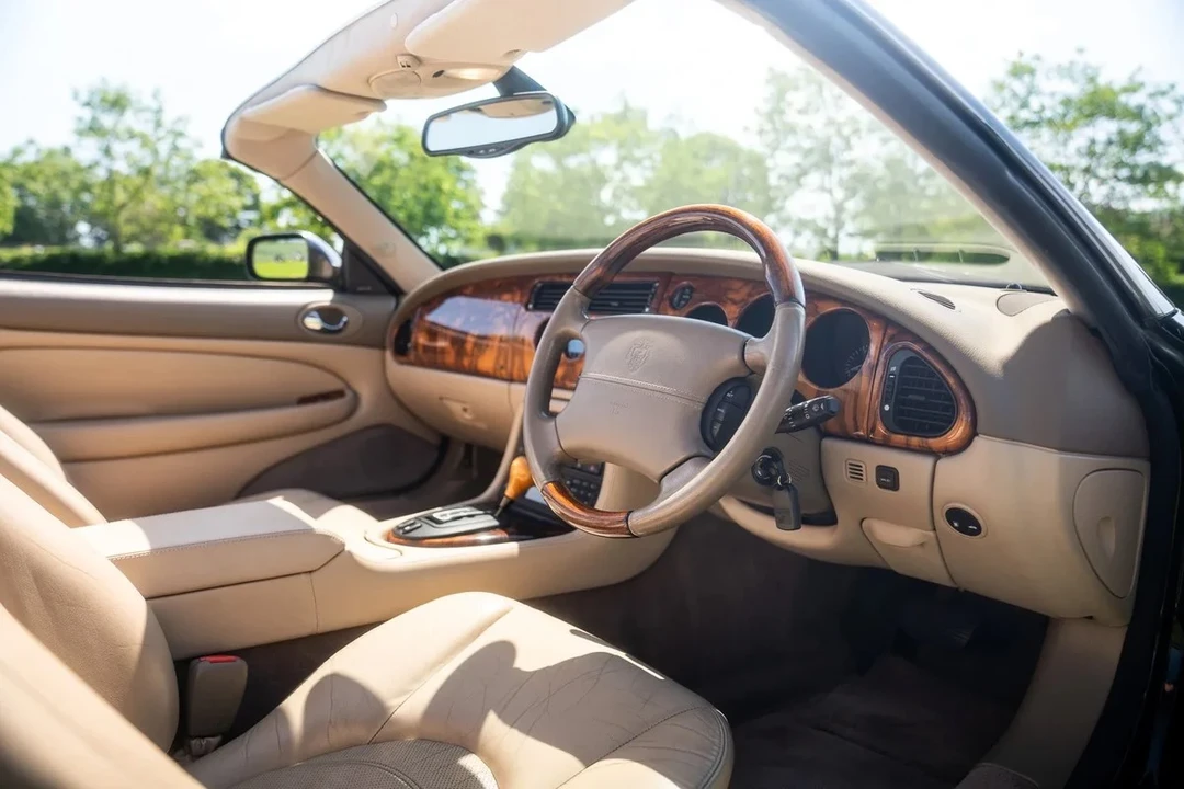 2002 Jaguar X100 XKR - Image 10 of 17