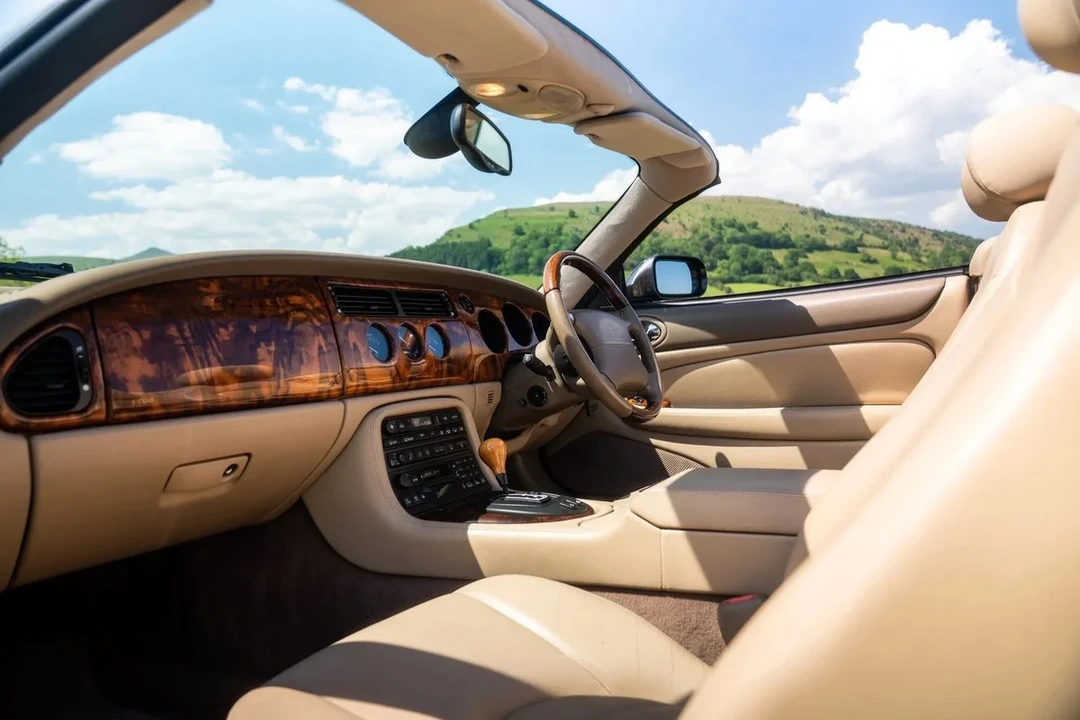 2002 Jaguar X100 XKR - Image 14 of 17