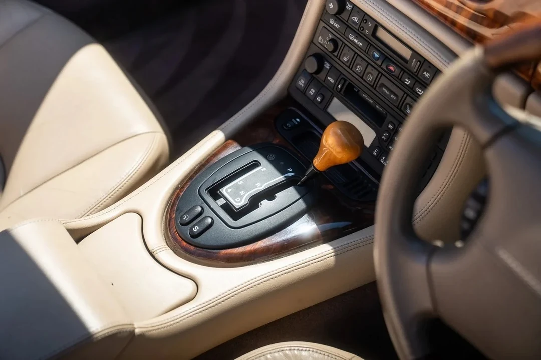2002 Jaguar X100 XKR - Image 16 of 17