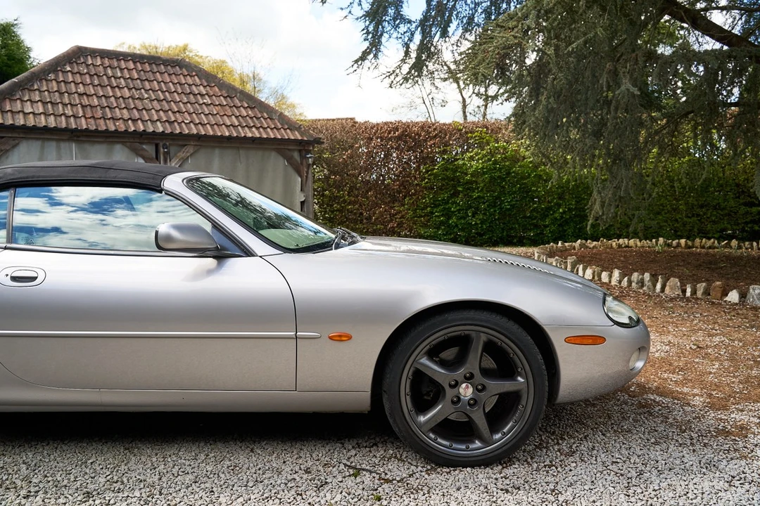 2002 Jaguar X100 XKR - Image 27 of 30