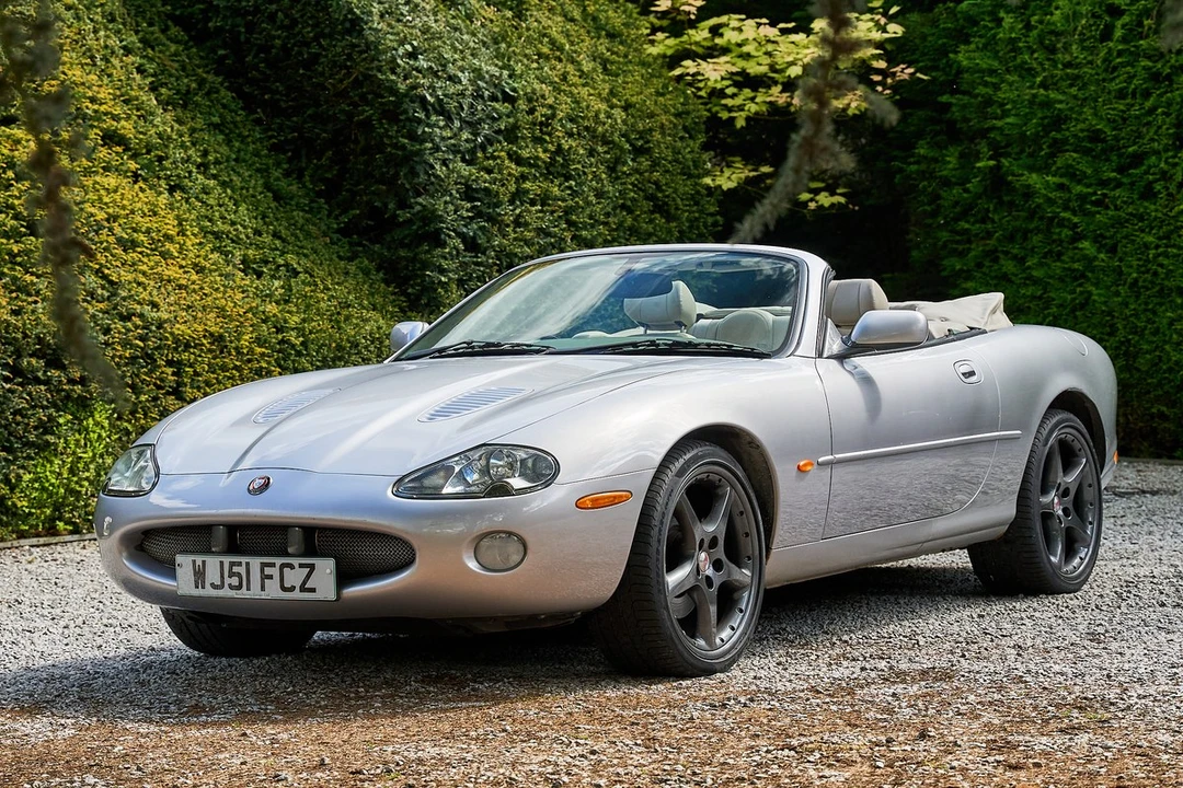 2002 Jaguar X100 XKR - Image 4 of 30