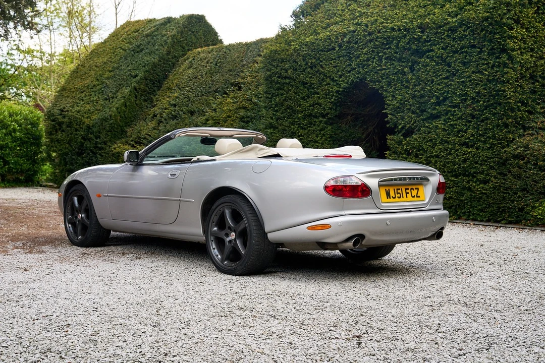 2002 Jaguar X100 XKR - Image 11 of 30