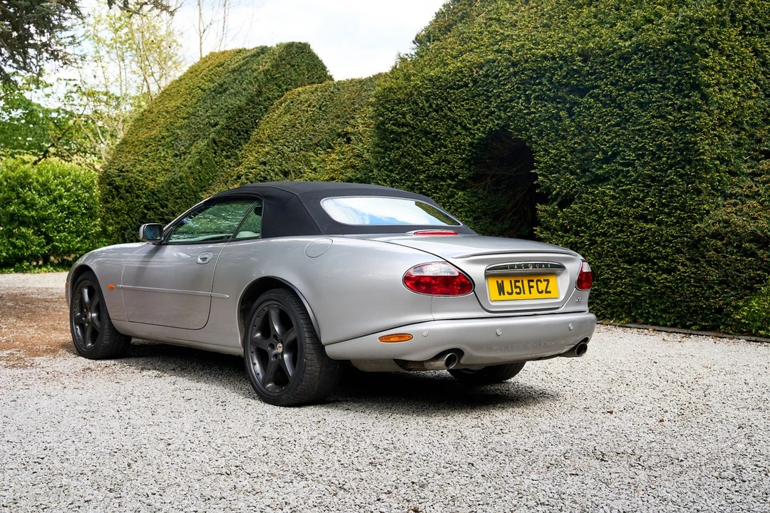 2002 Jaguar X100 XKR - Image 23 of 30