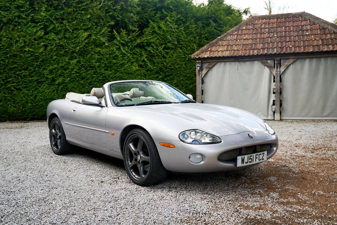 2002 Jaguar X100 XKR - Image 15 of 30
